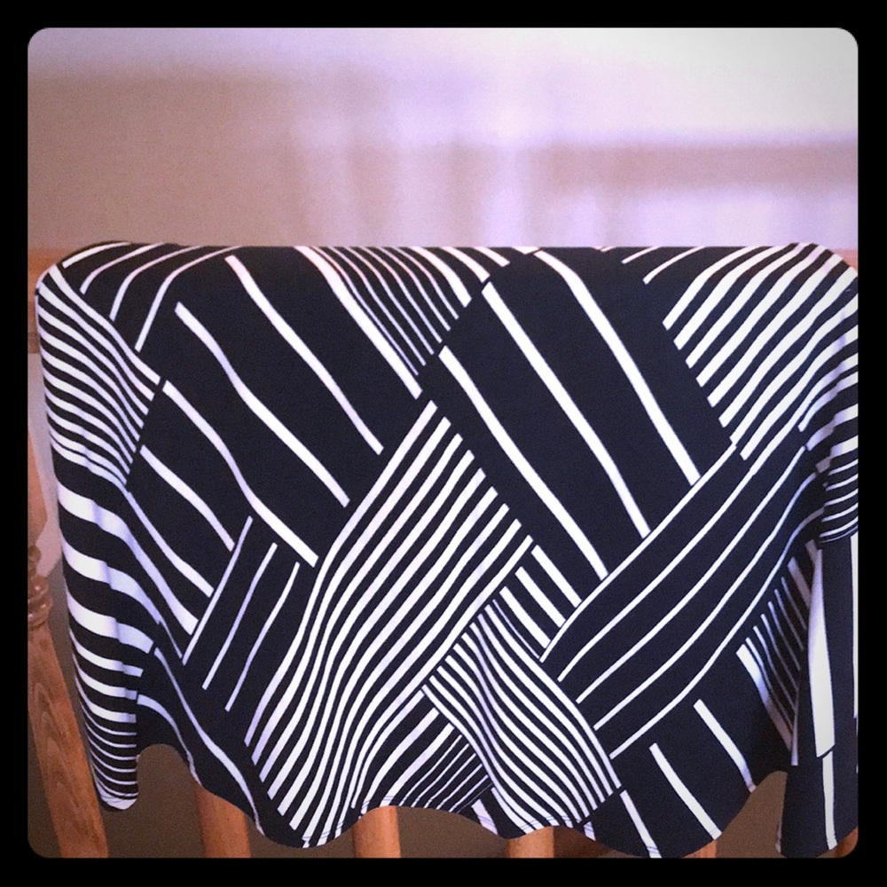 LuLaRoe azure skirt